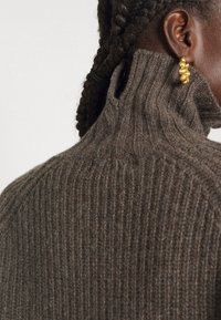 Libertine-Libertine TARGET - Neule - tobacco