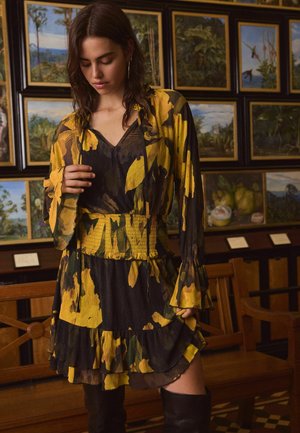 Jurk - yellow black floral