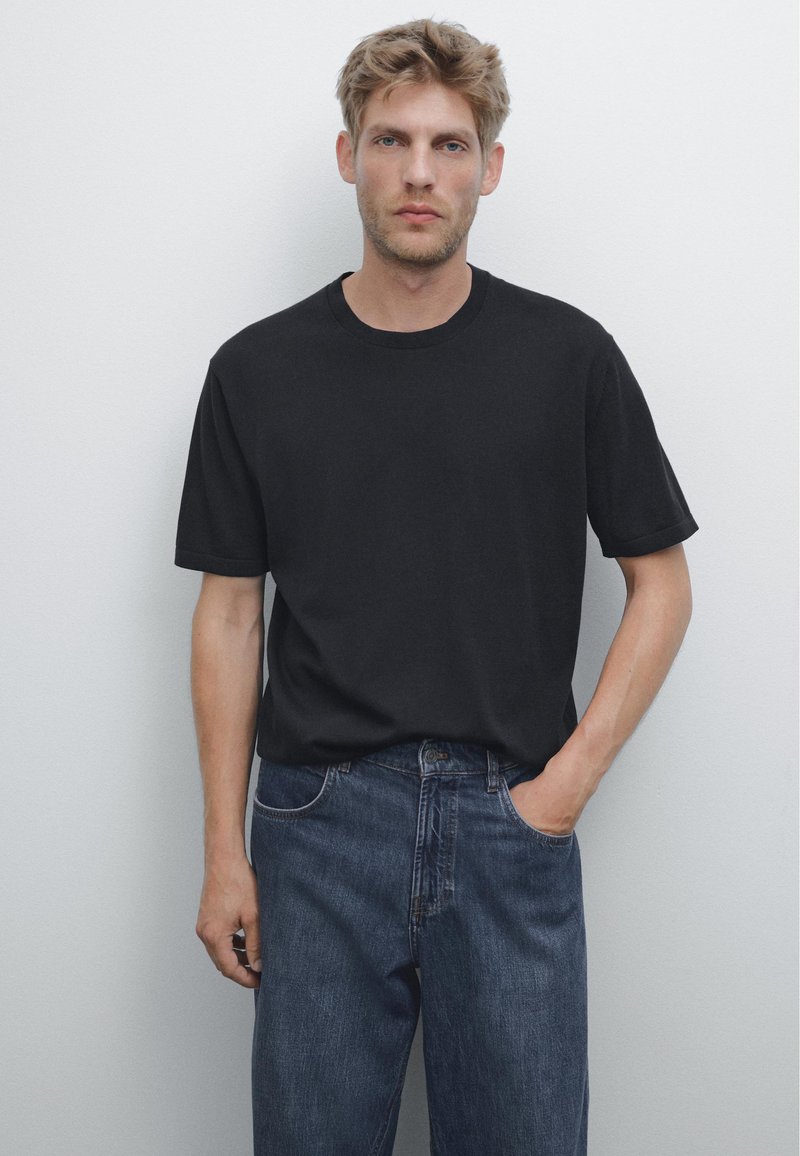 Massimo Dutti LIGHTWEIGHT CREW NECK WITH SHORT SLEEVE - Jednoduché tričko - dark blue