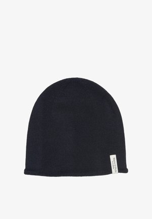 Gestrickte Mütze in dunkelmarineblau. Weiche Textur, abgerundete Oberseite und umgeschlagener Saum. Mit einem kleinen Markenetikett an der Seite.