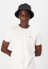 Hollister Co. Icon Crew T-Shirt 3-Pack - Pamata T-krekls - white