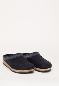 Stegmann Slippers - black