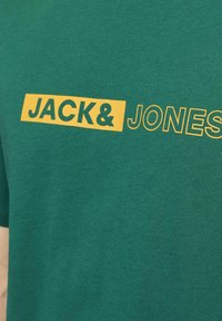 Jack & Jones RUNDHALS  - Camiseta estampada - storm