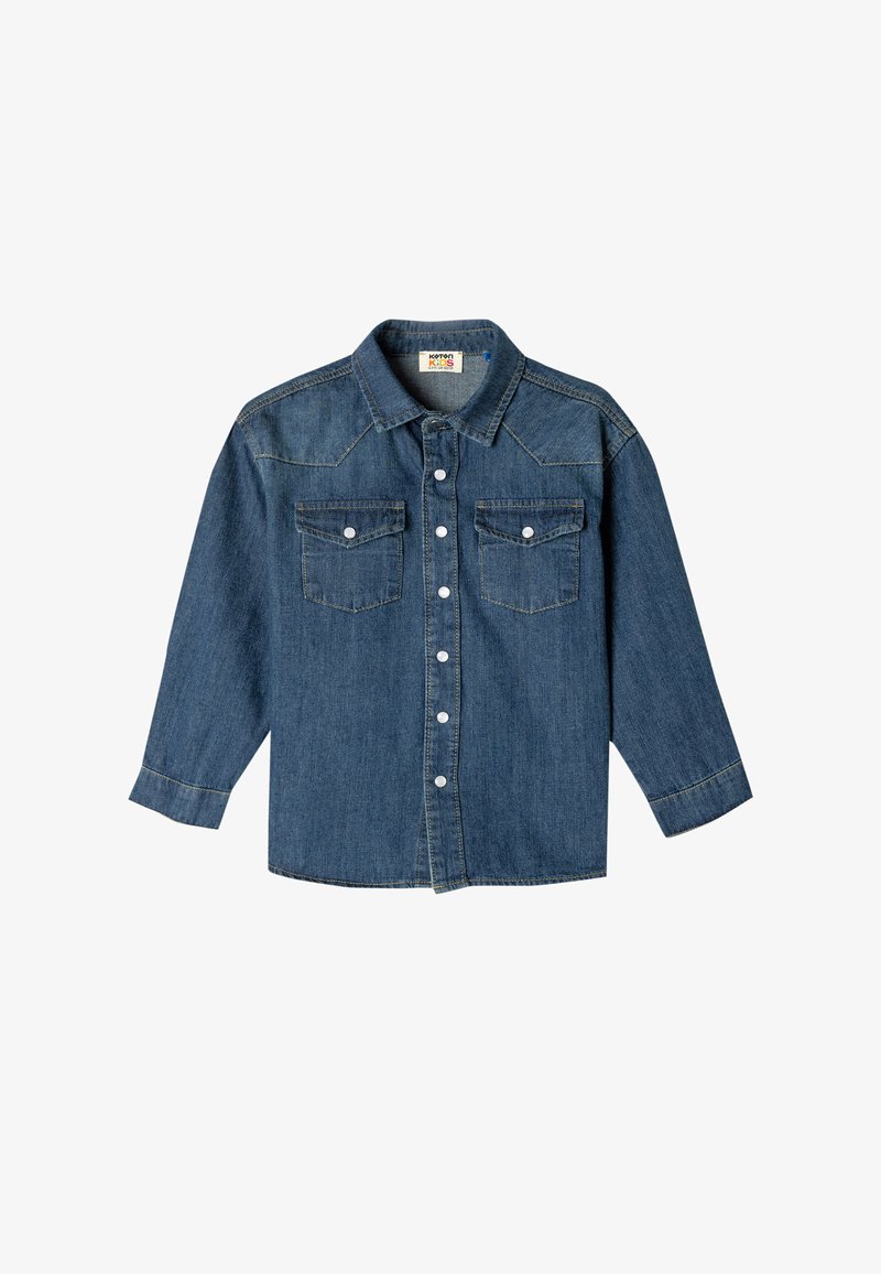 Denimskjorta i mörkblå med lång ärm, två bröstfickor med lock, spetsig krage, knappstängning framtill och kontrasterande sömmar.