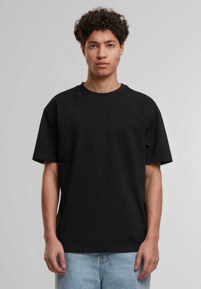 Urban Classics LOOSE TEE - Pamata T-krekls - black