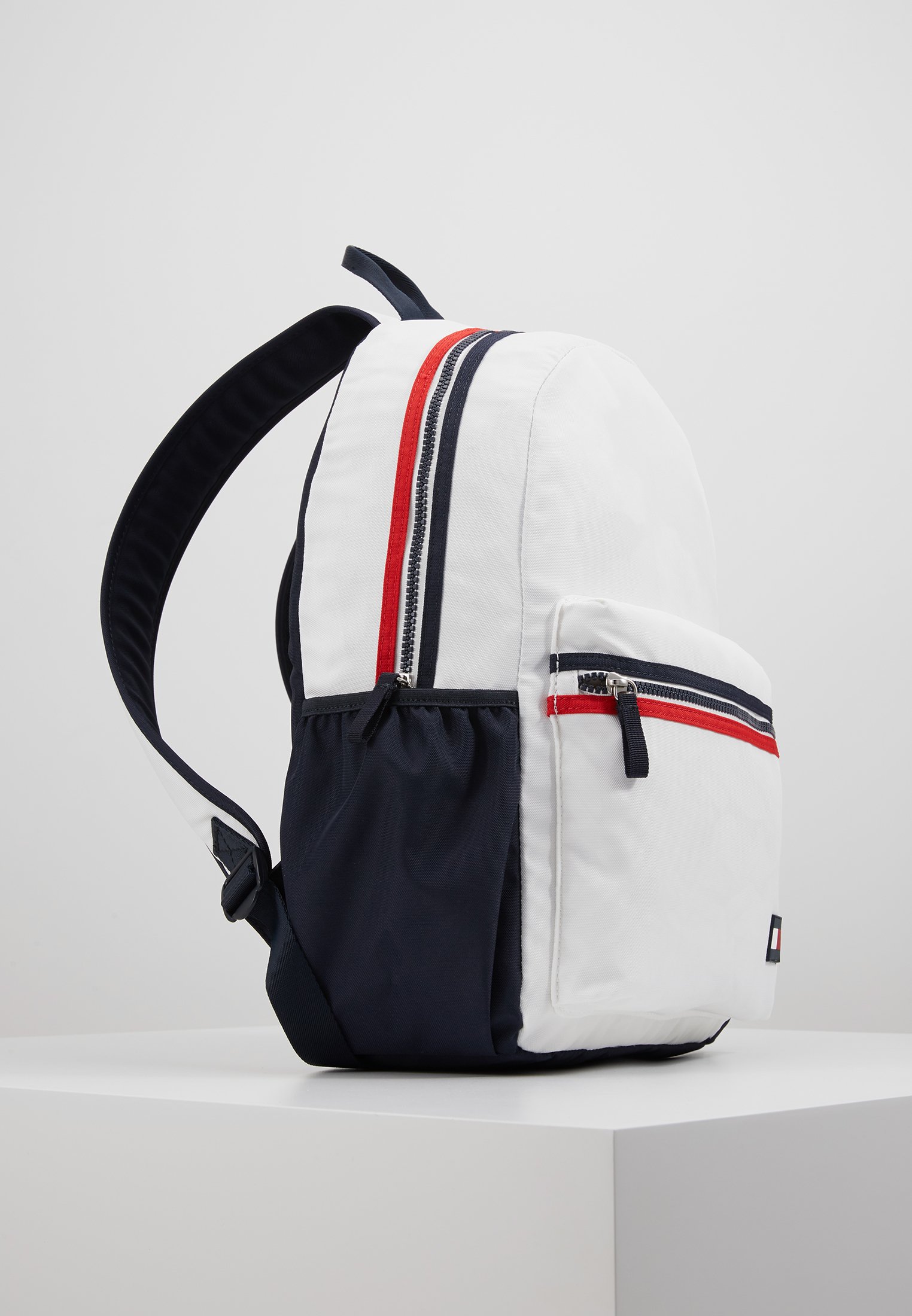 tommy hilfiger backpack kids