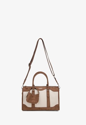 Sac à main en daim marron et toile beige avec poignées supérieures, bandoulière réglable et une petite pochette assortie attachée à l'avant.
