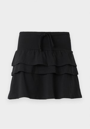 Falda negra con un diseño en capas, que cuenta con dos capas de volantes y una cintura elástica con cordón. Fabricada con una tela suave para mayor comodidad.