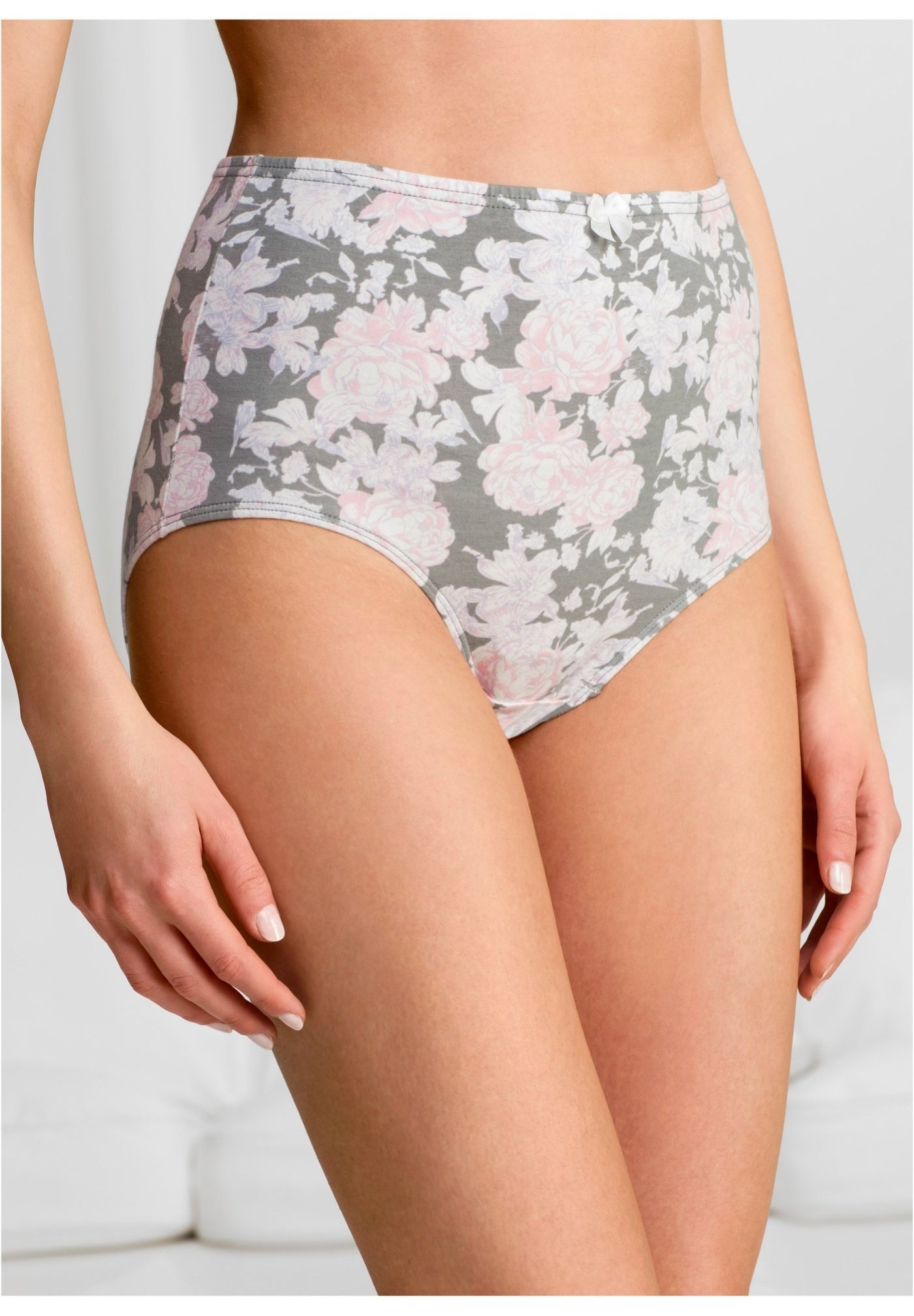 Come scegliere l'intimo modellante perfetto | bonprix