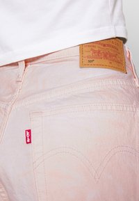 Levi's® 501® ORIGINAL SHORT - Jeansshort - peach