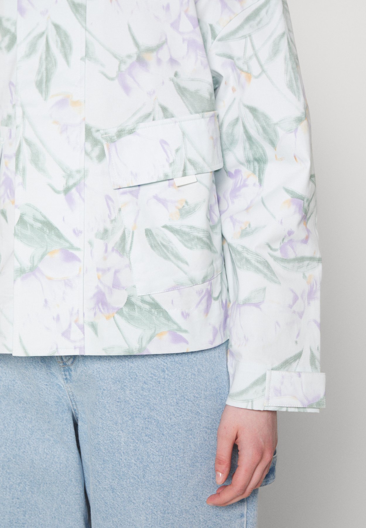 NB ESSENTIALS BLOOMY JACKET