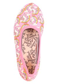Rosa Ballerinas mit einem Einhorn- und Regenbogenmuster. Weicher Stoff mit elastischem Rand und einer strukturierten Innensohle, die ein Logo zeigt.