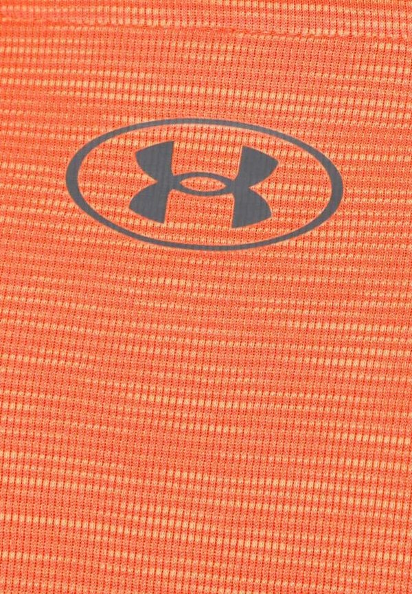 TECH TEXTURED - Basic T-shirt - orange fire2