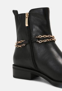 Tamaris Botines - black