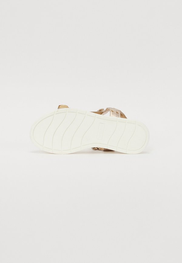 Platform sandals - platinum2