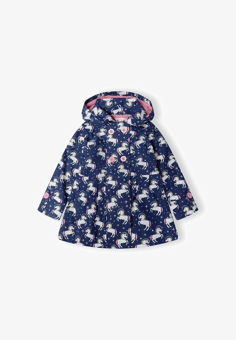 Manteau imperméable marine avec imprimé licorne, accents roses, capuche, boutons et deux poches. Design matelassé avec motifs d'étoiles et doublure douce.