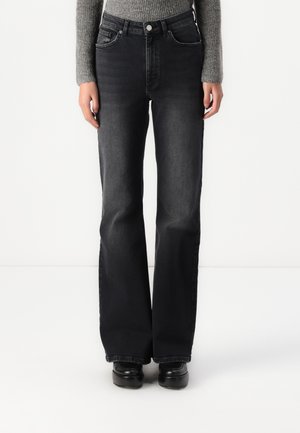 ONLY ONLJUICY FLARED - Flared Jeans - washed black