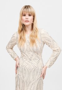 Maryisa EMBBELLISHED SEQUINS - Iltapuku - cream