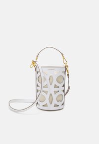Unselected, brillant white