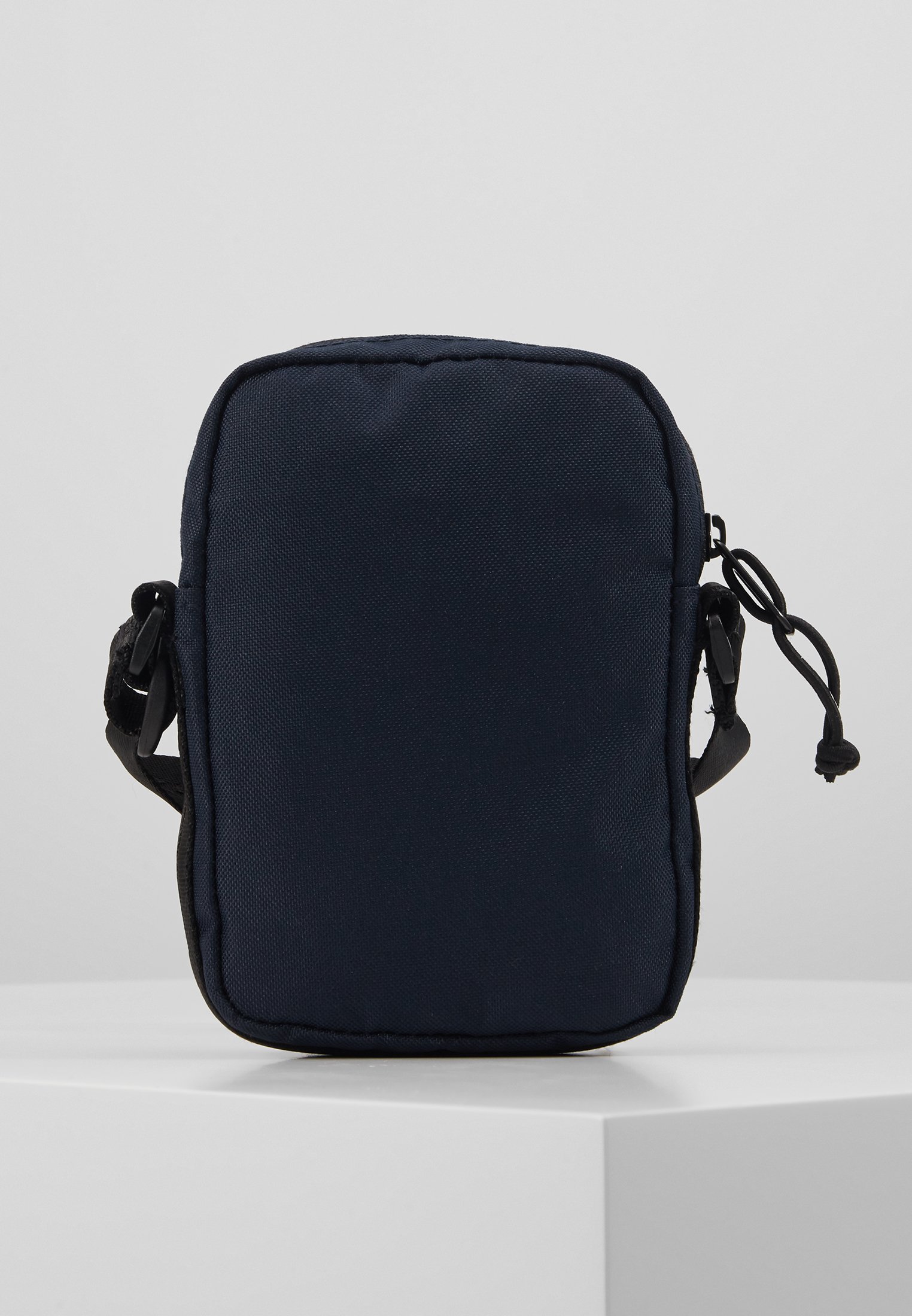LEGACY SMALL SHOULDER BAG Axelremsväska dark blue LEGACY SMALL SHOULDER BAG Axelremsväska dark blue