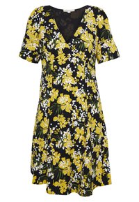 Vestido corto de manga corta con estampado floral, escote en V, fondo negro, flores amarillas y blancas, con una falda acampanada y tela suave.