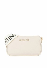 Valentino Umhängetasche aus hellrosa Leder, mit geprägt geprägtem Logo-Design, rechteckiger Form, mit einem weißen verstellbaren Riemen mit schwarzer Beschriftung.