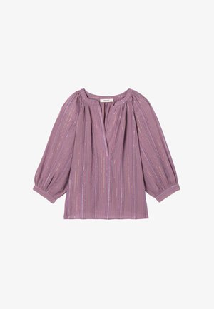Blouse violette à manches longues avec rayures métalliques verticales, encolure froncée, coupe ample et manches avec poignets.