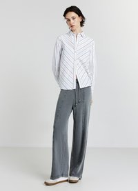 Calliope RIGHE DIAGONALI - Camicia - var bianco lana