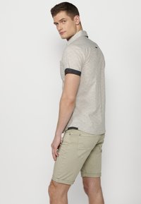 Koroshi SHORT SLEEVE - Marškiniai - gris grey