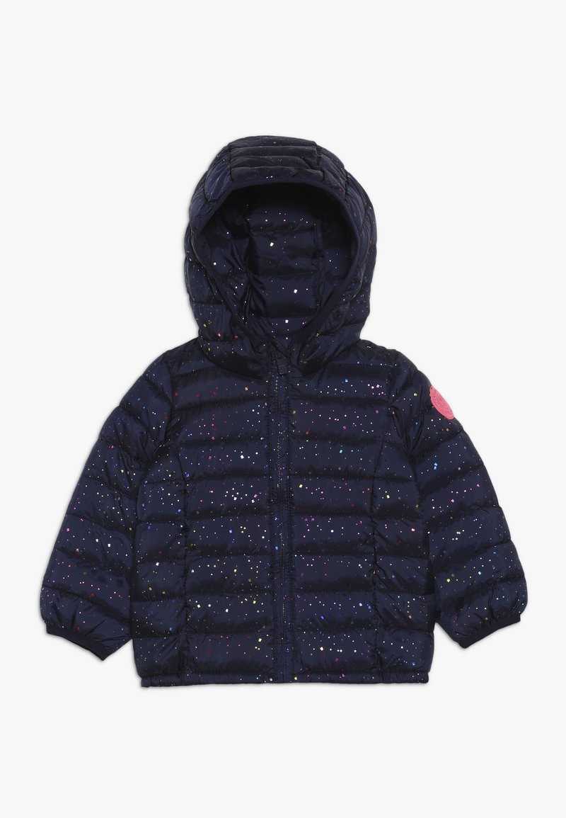 Marineblå pufferjakke med hætte, der har et quiltet design og flerfarvede prikker. Inkluderer en frontlynlås og et rundt logo-patch.