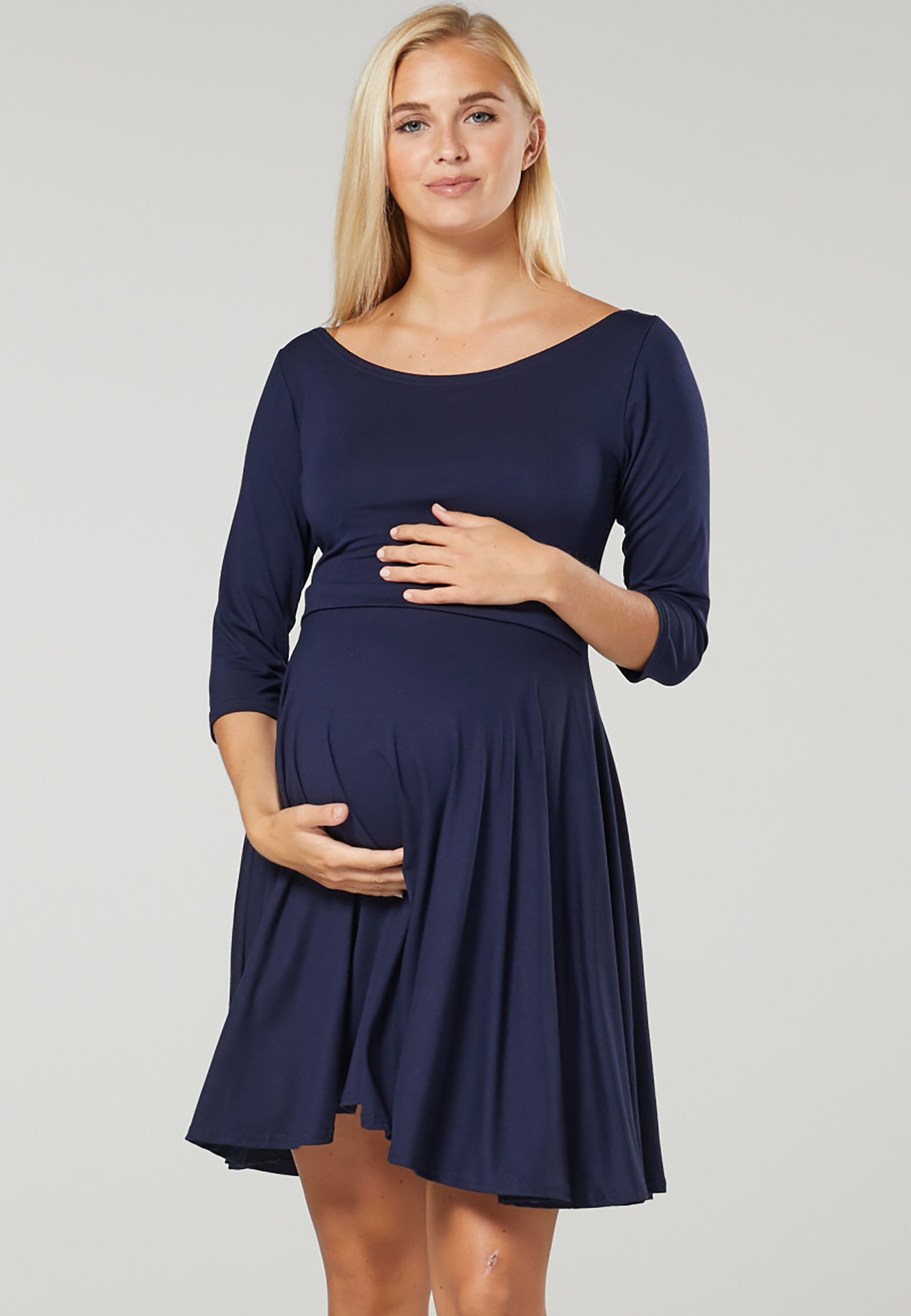 strickkleid stillfunktion