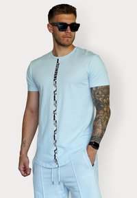 Unselected, lightblue