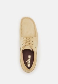 Clarks Originals WALLABEE BOAT - Sporty snøresko - maple