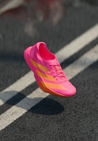 No seleccionado, lucid pink/lucid orange/iron metallic