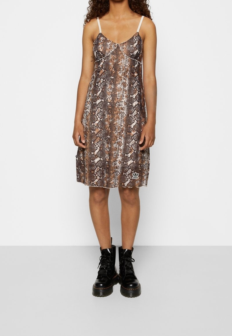 adidas leopard v neck maxi dress Multicolor Leopard V-Neck Maxi Dress  WOODstack