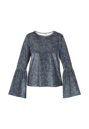 Camicia a maniche lunghe di colore blu navy con motivo paisley in verde, rosso e blu. Polsini larghi e svasati, scollo rotondo e texture del tessuto liscia.