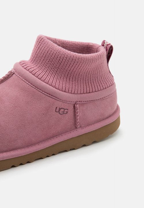 UGG Botas Classic Ultra Mini Stretch Cuff - Dusty Orchid — foto 6