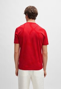 BOSS Triko s potiskem - red