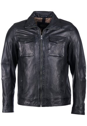 Zwarte leren jas met een ritsluiting, twee borstzakken en twee zijzakken. Het ontwerp heeft een klassieke kraag en een gestructureerde afwerking.