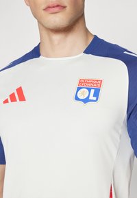 adidas Performance OLYMPIQUE LYON TRAINING JERSEY - Squadra - white tint/midnight indigo/bright red