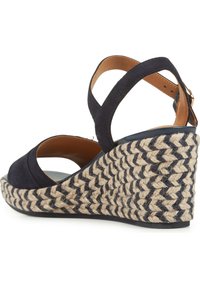Geox D Panarea Espadrille Wedge Sandalen voor dames, zwart, 41 EU Geox D Panarea Espadrille Wedge Sandalen voor dames, zwart, 41 EU