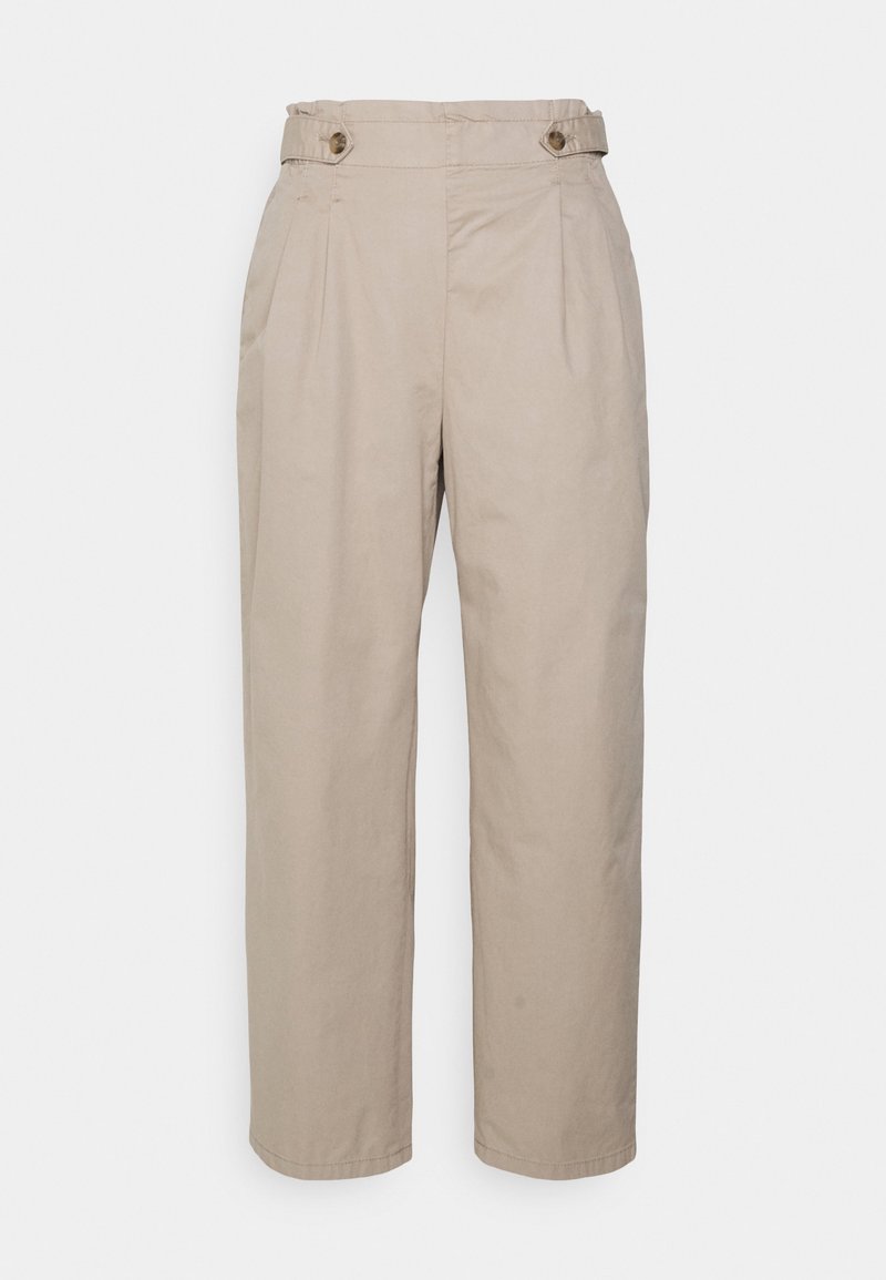 Beige katoenbroek met een hoge taille, twee voorplooien en knoopdetails aan de zijkanten. Recht model met een gladde textuur.