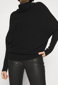 AllSaints Maglione - black