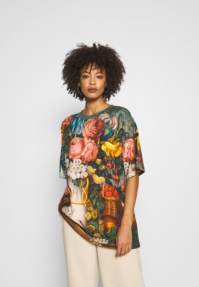 SORAIA - T-shirt print - verde clean