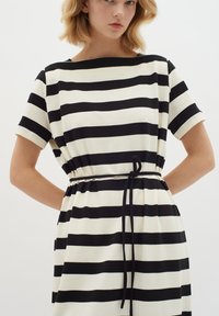 InWear LONG - Maxi ruha - black whisper white