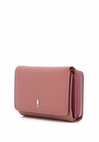 Kompaktowy różowy skórzany portfel z logo w kształcie ptaka w kolorze srebrnym na przodzie oraz zamykaną na zamek kieszonką z boku.