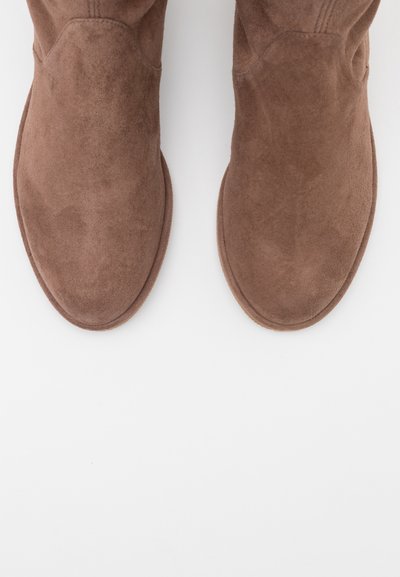 Stuart Weitzman LOWLAND - Overkneeskor - taupe