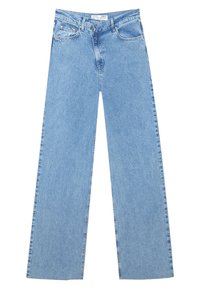 Jeans de pierna ancha azul claro confeccionados en denim. Cuenta con cierre de botón y cremallera, cinco bolsillos y una textura ligeramente deslavada.