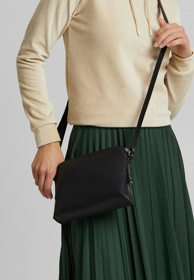 Esprit Borsa a mano - black