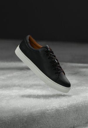 DOVER PARK UNISEX - Treniņu apavi - black